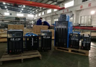 Vattentank professionell fabrik levererar plasma skärmaskin cnc plasmabord
