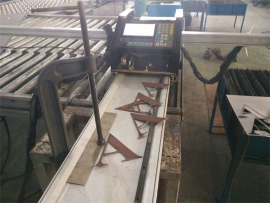 Kina tillverkare CNC plasmaskärare och flamskärmaskin använd för skuren aluminium rostfritt stål / järn / metall